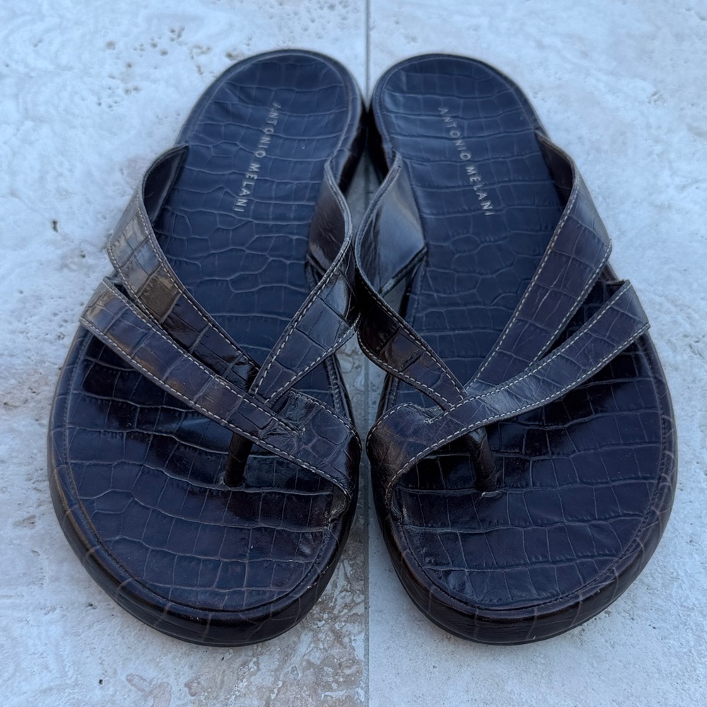 ANTONIO MELANI Brown Croc-Embossed Sandals